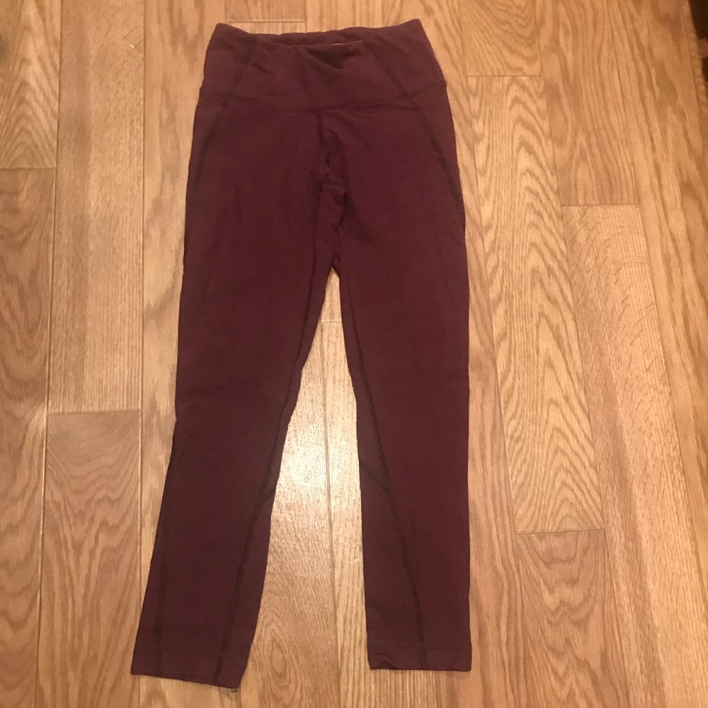 Lululemon crops!